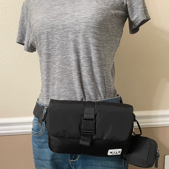 NWT Wilo the Label Nylon Belt Bag & AirPod Case - Picture 1 of 12